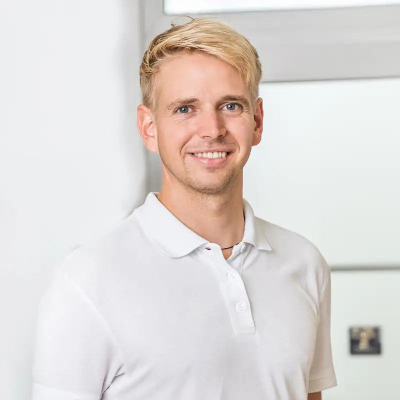 ronald-voglhofer-physiotherapeut.webp__PID:d2672b61-8bb7-4294-a84b-efa72953b4c2